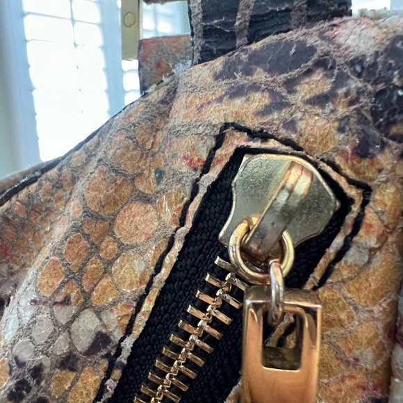 Tory Burch Snakeskin Shoulder Bag - Picture 5 of 15